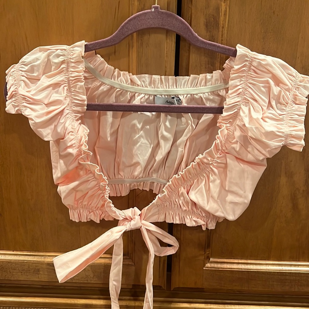 Adika Cropped Pink Top